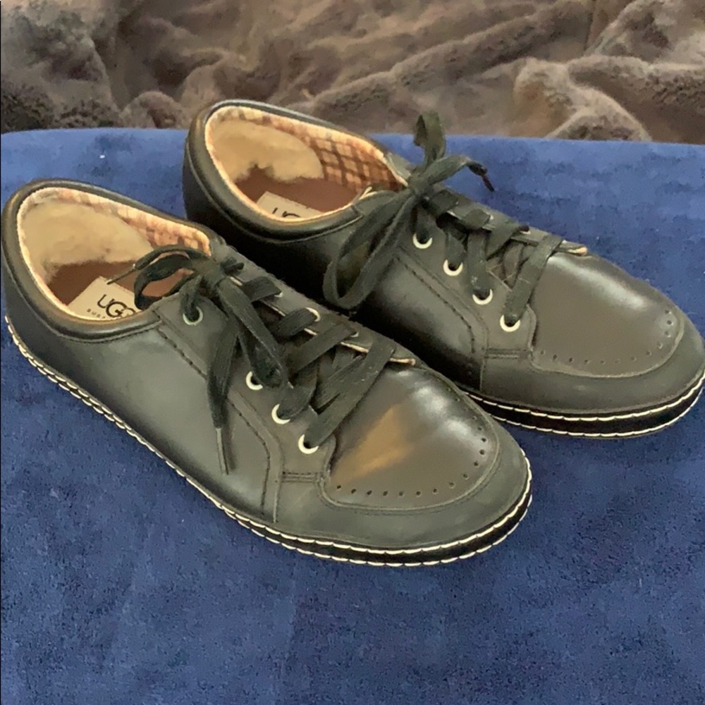 Ugg Sneaker Bueller - Like New